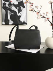 Uubags Chanel Small Shopping Bag In Grained Calfskin, Lambskin And Gold Metal Black 16x22x8cm - 4
