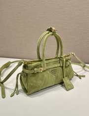 Uubags Prada Bonnie suede mini handbag in agave 23.5x12x9cm - 5