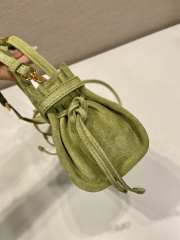 Uubags Prada Bonnie suede mini handbag in agave 23.5x12x9cm - 4