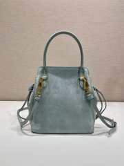 Uubags Prada Carry mini suede handbag in blue 19x21x7cm - 4