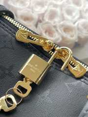 Uubags Louis Vuitton M3A167 Squire East West Bag Boldly Black Calfskin 29x14x8cm - 6