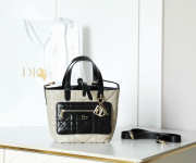 Uubags small Dior Toujours reversible vertical handbag oversized cannage patterned, soft cowhide leather in black and beige two-tone color scheme - 5