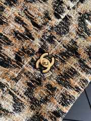 Uubags Chanel maxi flap bag tweed, synthetic fabric & gold-toned metal in brown, black & white 19x32x10cm - 3