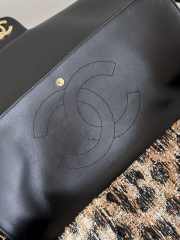 Uubags Chanel maxi flap bag tweed, synthetic fabric & gold-toned metal in brown, black & white 19x32x10cm - 5
