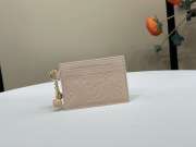 Uubags Louis Vuitton M28995 LV Charms Card Holder Hazelnut Brown 10.2x7.3x0.3cm - 1