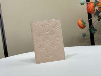 Uubags Louis Vuitton M28991 Passport Cover Hazelnut Brown 10x14x2.5cm