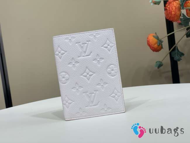 Uubags Louis Vuitton M28990 Passport Cover Sweet Lavender 10x14x2.5cm - 1