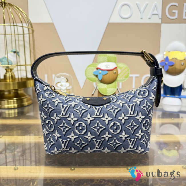 Uubags Louis Vuitton M29879 Pochette Hills Bag Monogram Emblème Bleu 18.5x11x6.5cm - 1