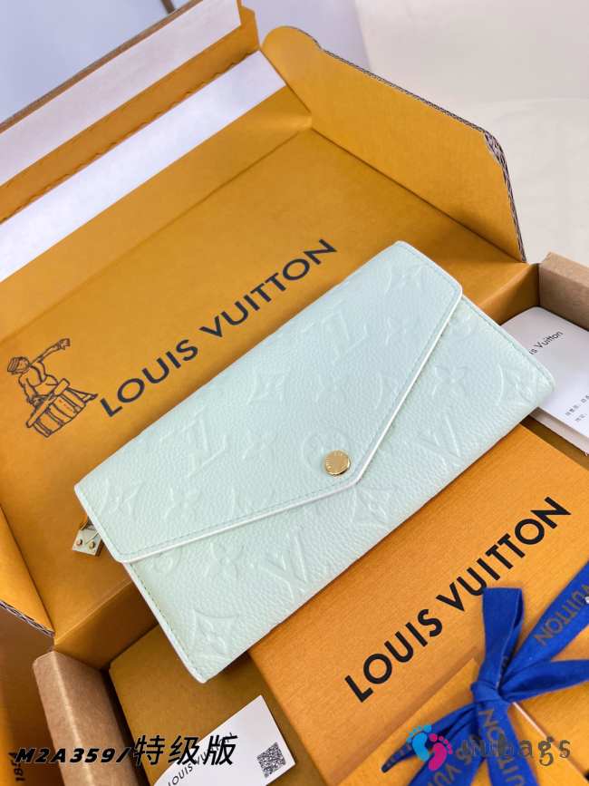 Uubags Louis Vuitton M2A359 Portefeuille Sala Wallet In Minty Cowhide leather 19x10.5x2cm - 1