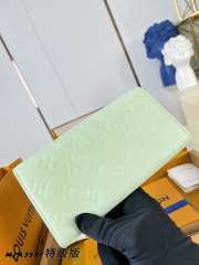 Uubags Louis Vuitton M2A359 Portefeuille Sala Wallet In Minty Cowhide leather 19x10.5x2cm - 3
