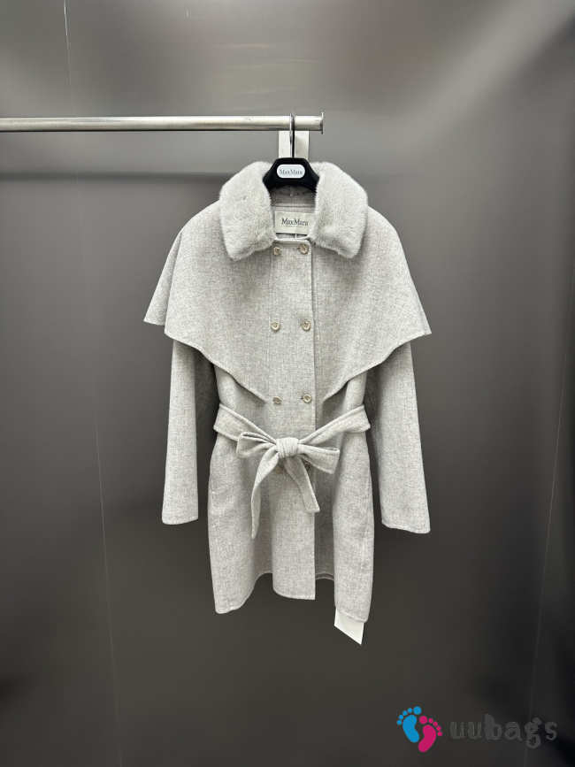 Uubags Max Mara Grey Wool Coat With Fur Collar & Belt - 1