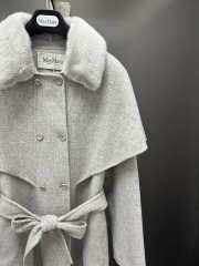 Uubags Max Mara Grey Wool Coat With Fur Collar & Belt - 2