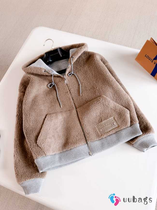 Uubags Louis Vuitton 1AJGGR Reversible Faux Fur Hoodie - 1