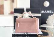 Uubags Chanel Vanity with chain calfskin leather with crocodile embossing & gold-colored metal pink 17x19.5x5cm - 5