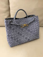 Uubags Bottega Veneta medium Andiamo bag in supple intrecciato suede with denim effect cloudy indigo/gravel 32x11x25cm - 5