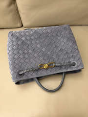 Uubags Bottega Veneta medium Andiamo bag in supple intrecciato suede with denim effect cloudy indigo/gravel 32x11x25cm - 3