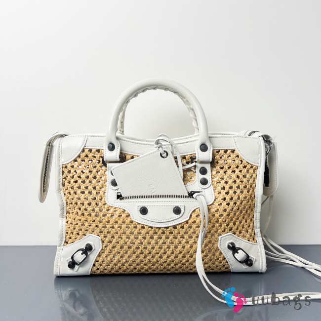Uubags Balenciaga Le City bag small in natural beige/optic White raffia effect fabric and black Arena lambskin, brass hardware 30x20x10cm - 1