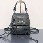Uubags Balenciaga Le City backpack mini in grey Arena lambskin, brass hardware 23x22x11cm - 1