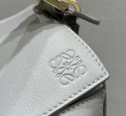 Uubags Loewe small Puzzle bag in light gray smooth calfskin and nappa lambskin 24x10x14cm - 6