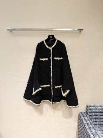 Uubags Chanel 25K black cape coat