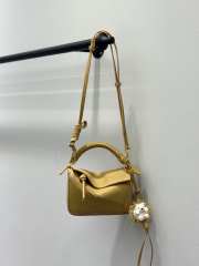 Uubags Loewe mini Puzzle bag in sand mellow calfskin 18x8x12.5cm - 3
