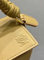 Uubags Loewe mini Puzzle bag in sand mellow calfskin 18x8x12.5cm - 2