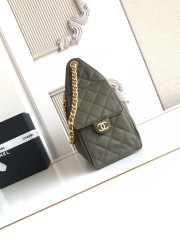 Uubags Chanel 25 Quilted Nylon Chain Shoulder Bag in Olive Green 30x26x14cm - 2