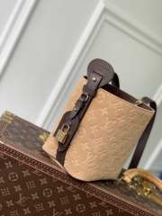 Uubags Louis Vuitton M29834 All In BB Bag Beige Trench Embossed Suede Calfskin 16x18x12cm - 3