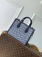 Uubags Louis Vuitton M2A097 OnTheGo PM Bag Monogram Emblème Monogram Bleu 25x19x11.5cm - 3