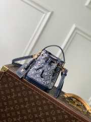 Uubags Louis Vuitton M2A150 Nano Noé Bag Monogram Emblème Monogram Bleu 13x16x10cm - 1