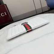 Uubags Gucci GG Marmont pouch with strap in white 26x13x1.5cm - 6