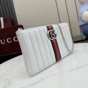 Uubags Gucci GG Marmont pouch with strap in white 26x13x1.5cm - 5