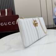 Uubags Gucci GG Marmont pouch with strap in white suede trim 26x13x1.5cm - 6