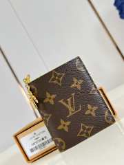 Uubags Louis Vuitton M29791 LV Charms Pocket Wallet Monogram Brown/Sunflower Yellow 9x10x2.5cm - 1
