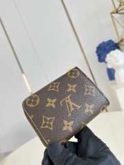Uubags Louis Vuitton M14530 Noa Compact Wallet Monogram Brown/Sunflower Yellow 11x8.5x1.5cm - 4