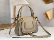 Uubags Chloe small Marcie bag in light gray grained leather 30x23x10cm - 6