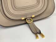 Uubags Chloe small Marcie bag in light gray grained leather 30x23x10cm - 5