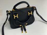 Uubags Chloe mini Marcie bag in black grained leather 21x16x8cm - 4