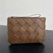 Uubags Bottega Veneta Diago Large Pouch In Nocciola 33x23x2cm - 1