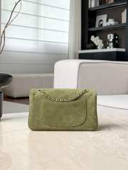 Uubags Chanel Mini flap bag in suede calfskin & gold-tone metal green 13x20x6cm - 3