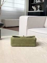 Uubags Chanel Mini flap bag in suede calfskin & gold-tone metal green 13x20x6cm - 4