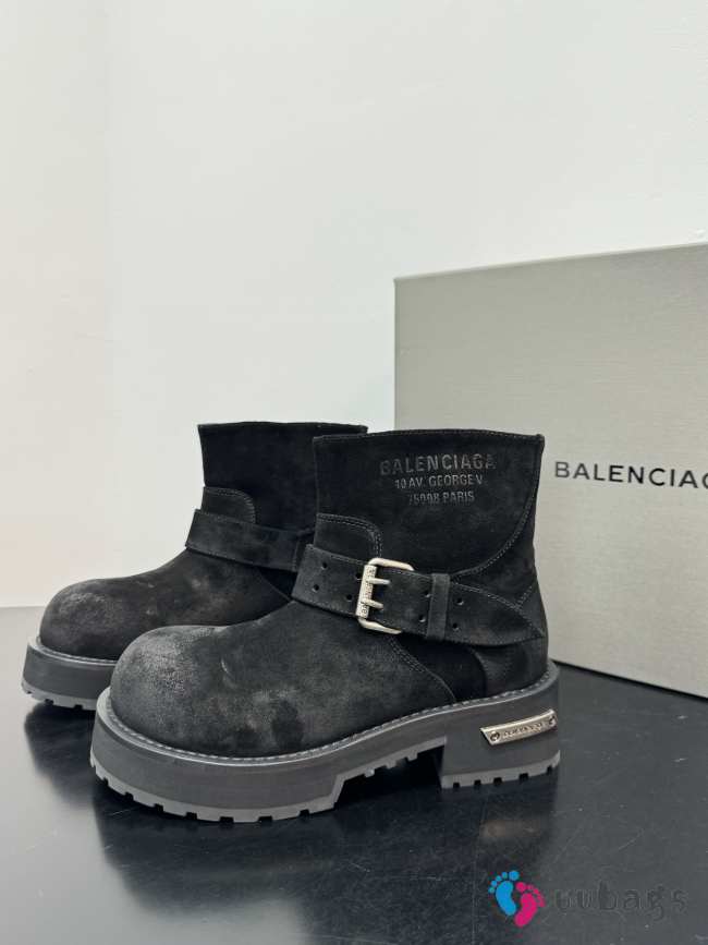Uubags Balenciaga Venom mini bootie in black waxed suede calfskin 2cm - 1