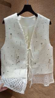 Uubags Chanel White Tweed Embellished Vest with Lace Hem - 6