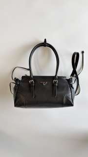 Uubags Prada Karin medium antiqued leather tote bag in black 32x17.5x10.5cm - 1