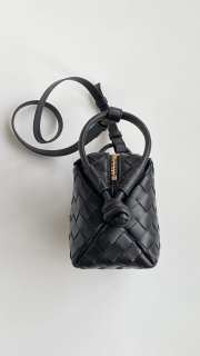 Uubags Bottega Veneta Medium Loop Camera Bag In Black 19x12x9cm - 5
