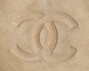 Uubags Chanel Tote Bag In Suede Calfskin & Gold Metal Light Beige 24.5x44.5x18cm - 2