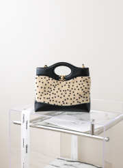 Uubags Chanel 31 mini shopping bag sheepskin & gold-plated metal light beige & black 22x23x5cm - 1
