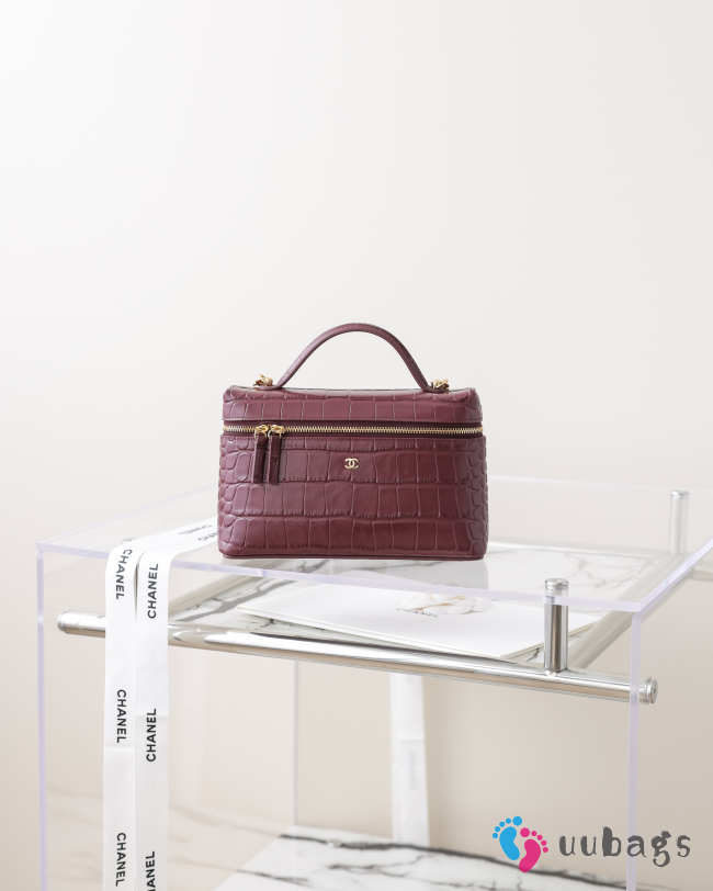 Uubags Chanel Vanity bag with shoulder strap embossed calfskin with crocodile pattern & gold-plated alloy in burgundy 17x19.5x5cm - 1