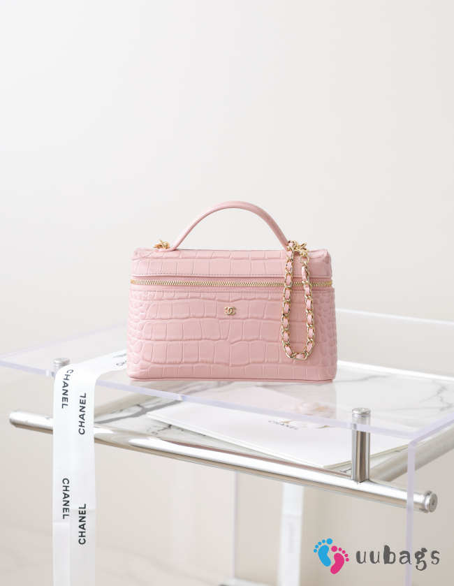 Uubags Chanel Vanity bag with shoulder strap embossed calfskin with crocodile pattern & gold-plated alloy in light pink 17x19.5x5cm - 1