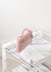 Uubags Chanel Vanity bag with shoulder strap embossed calfskin with crocodile pattern & gold-plated alloy in light pink 17x19.5x5cm - 6
